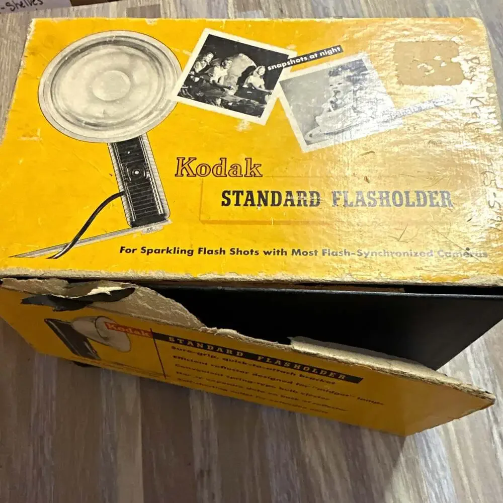 Vintage Kodak Standard Flasholder S-M Camera Flash Gun w/ Original Box USA